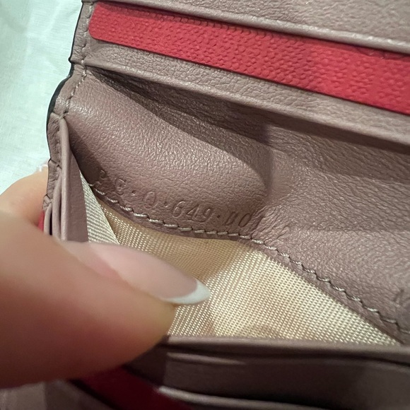 New Valentino Garavani Pink Mauve Wallet with Gold Studs - Picture 10 of 12